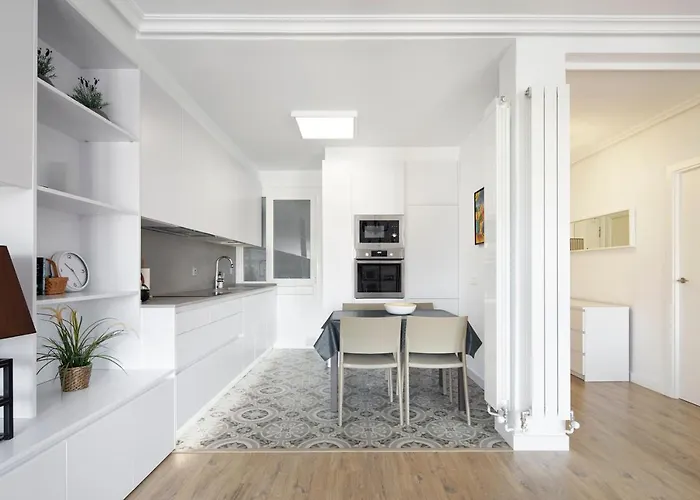 Aldamar Old Town - Romantic Historic Centre * Сан-Себастьян