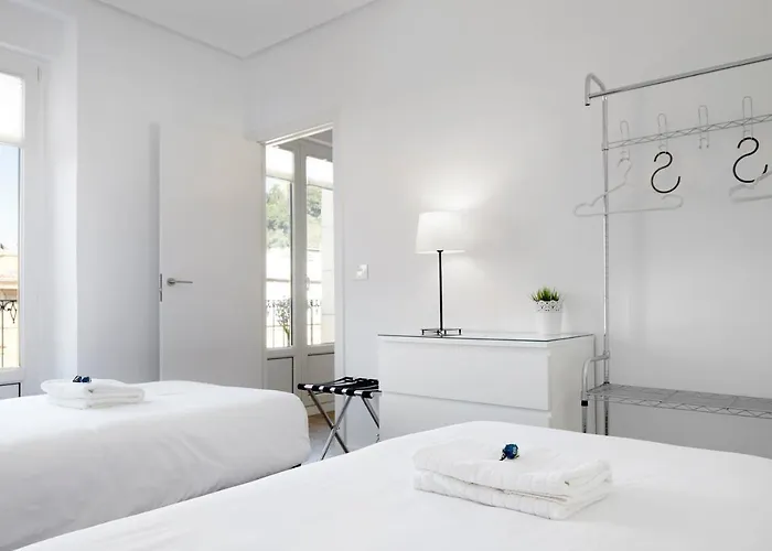 Апартаменты Aldamar Old Town - Romantic Historic Centre *